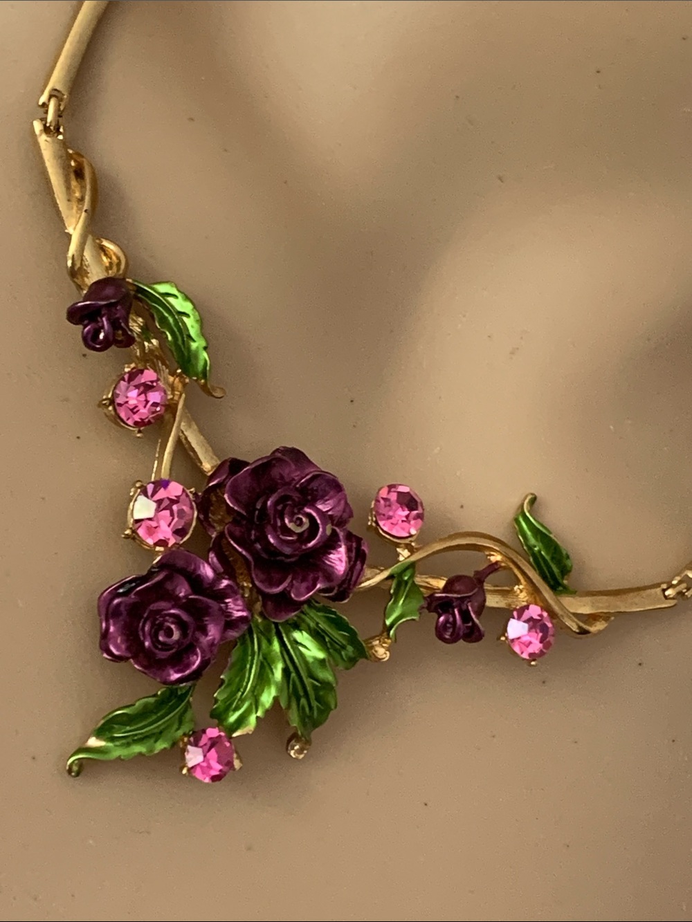 Y2K purple roses gold choker pink diamonds necklace unique